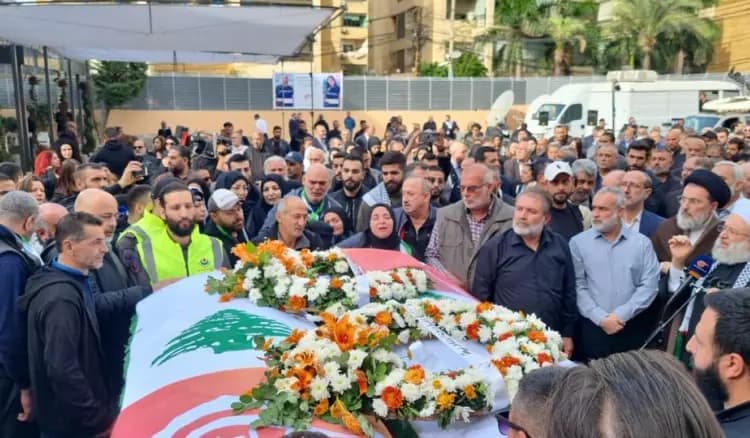 لبنان يشيع فرح عمر وربيع المعماري بمأتم مهيب