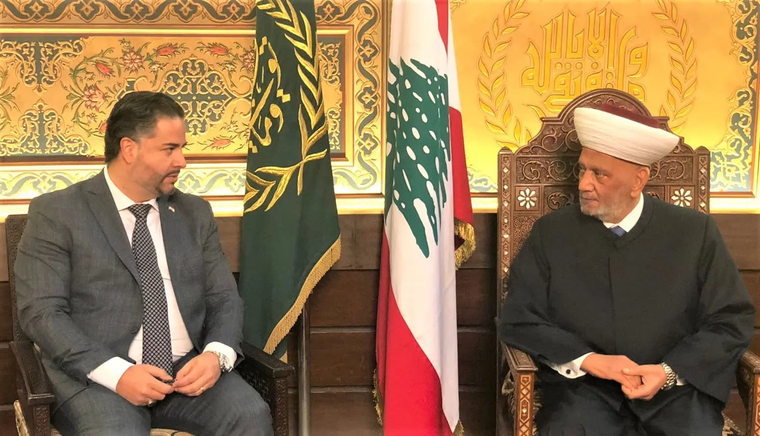 سلام يطلعُ المفتي دريان على نتائجِ زيارتهِ لقطر