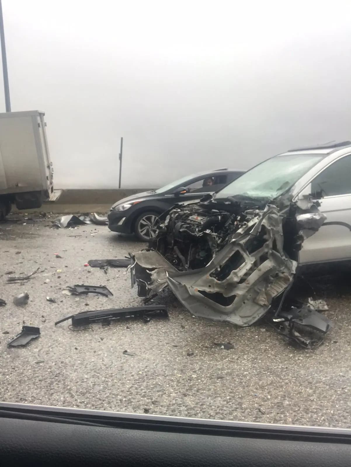 بالصور.. حادث سير وسقوط جرحى على هذا الطريق