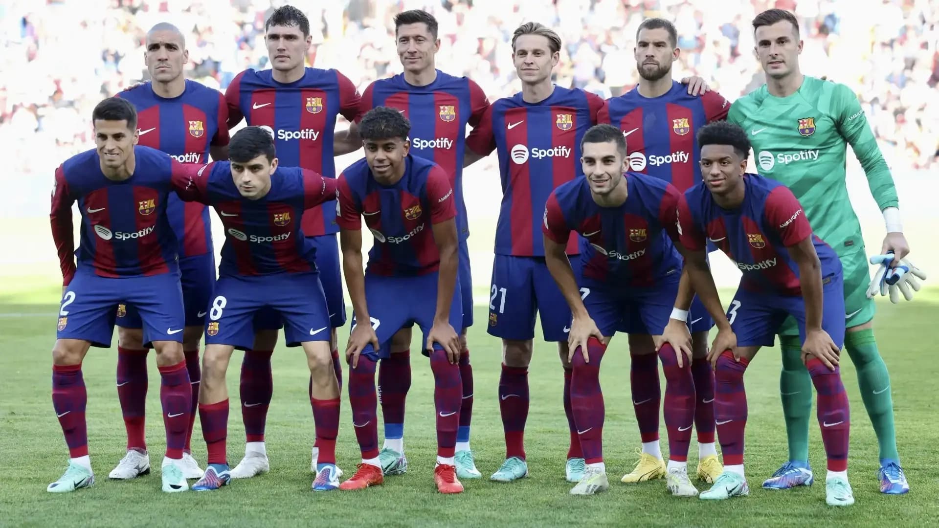 برشلونة يعبر إلى الدور السادس عشر