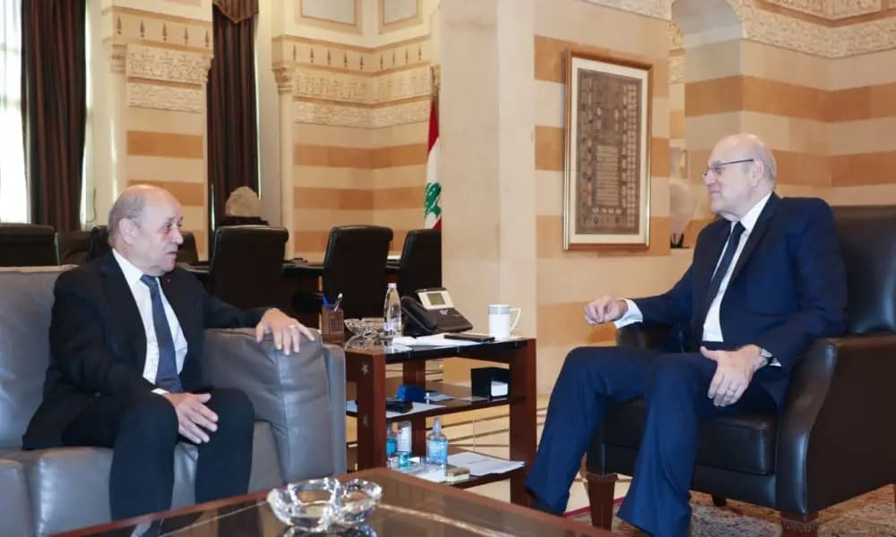 لودريان وصل إلى بيروت