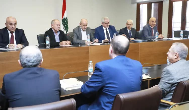 جلسة للجنة الأشغال.. عطية: وصلنا إلى حال مُزرية