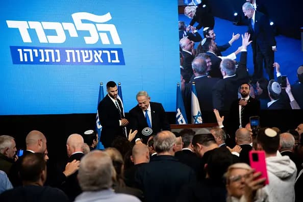 وضع الليكود دفعَ أحد أعضائه إلى الانشقاق عن الحزب