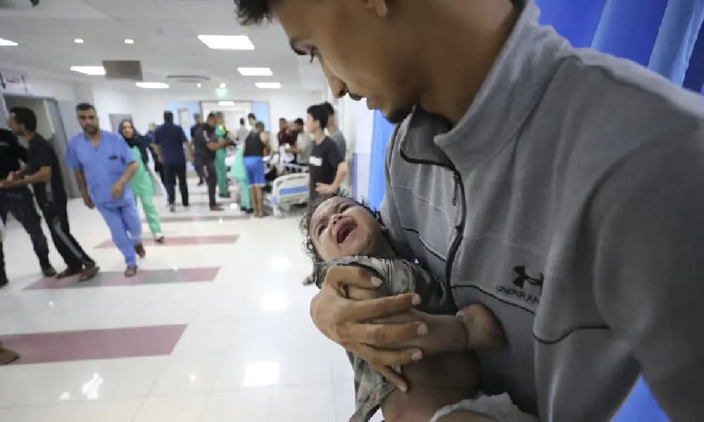 مستشفى "كمال عدوان" تحت النار والحصار