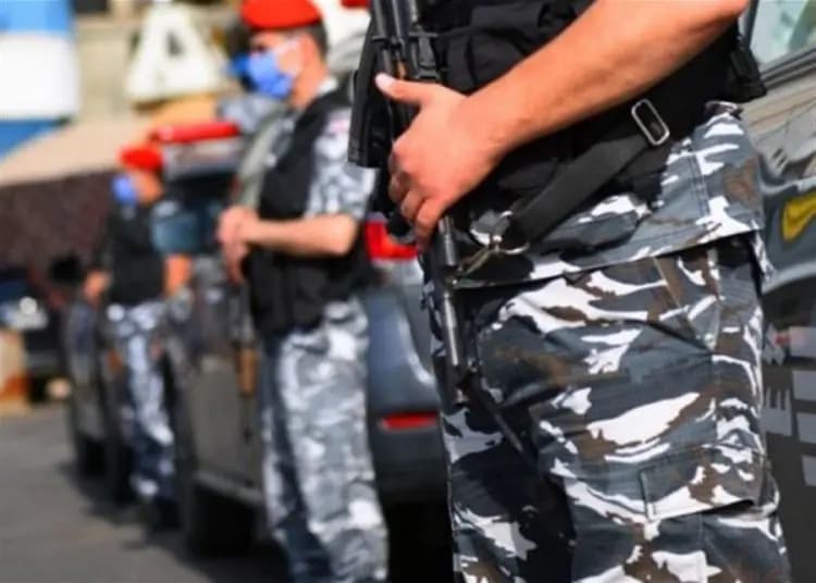متقاعدو قوى الأمن: لن نفكَّ الاعتصام قبل تحقيق المطالب