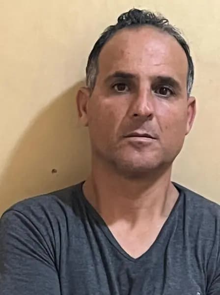 يتحرّش بالطالبات.. و"شعبة المعلومات" توقفه