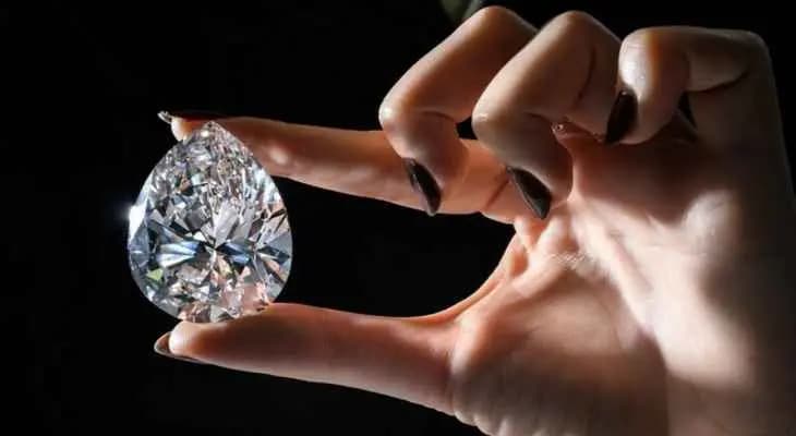 أكبر ماسة بيضاء تُعرض في المزادات للبيع