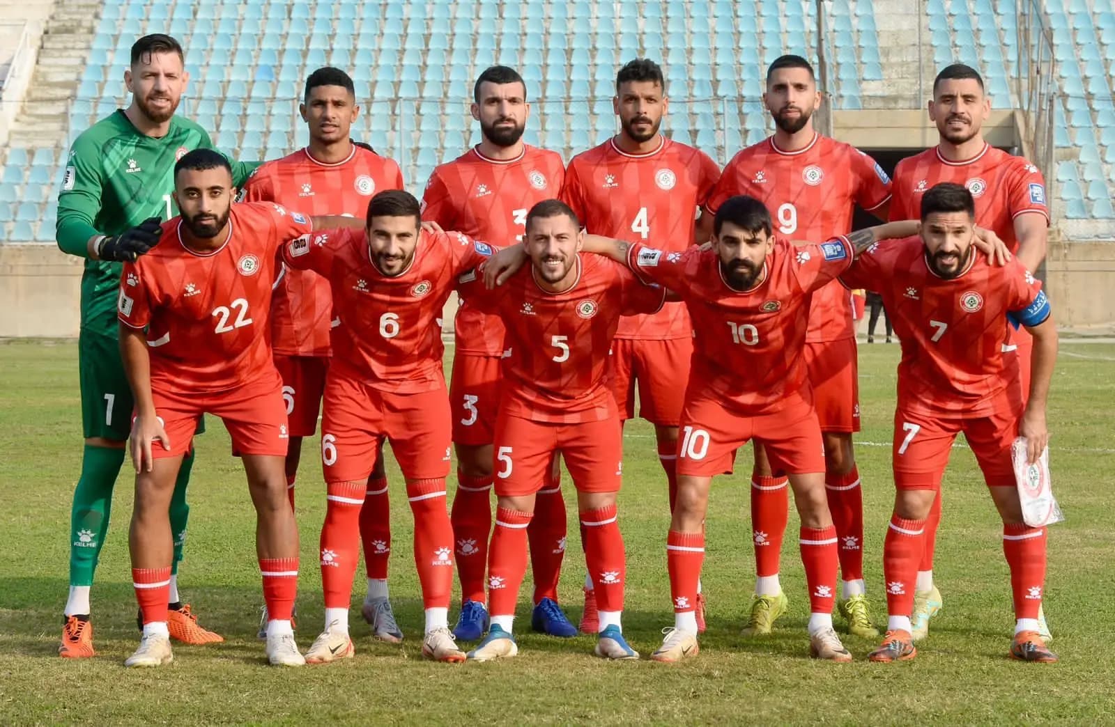 منتخب لبنان يصل إلى الدوحة استعدادًا للمشاركة في كأس آسيا