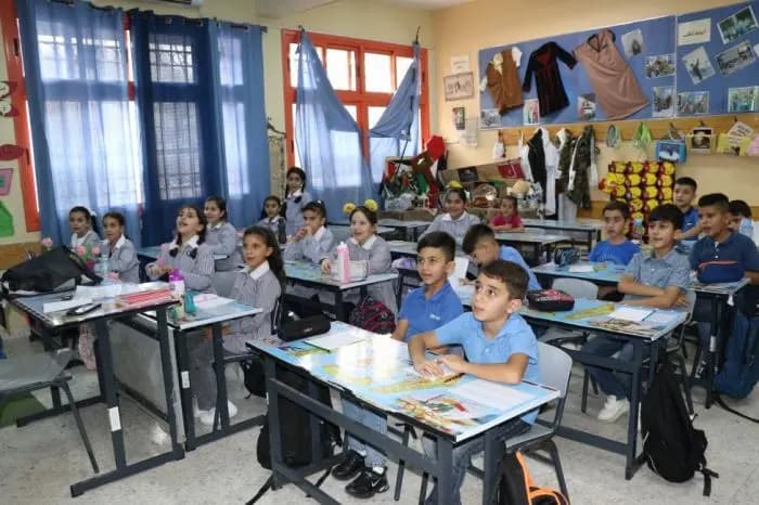 "التربية الفلسطينية" تكشف عدد الطلاب الشـ.ـهداء في غزة والضفة