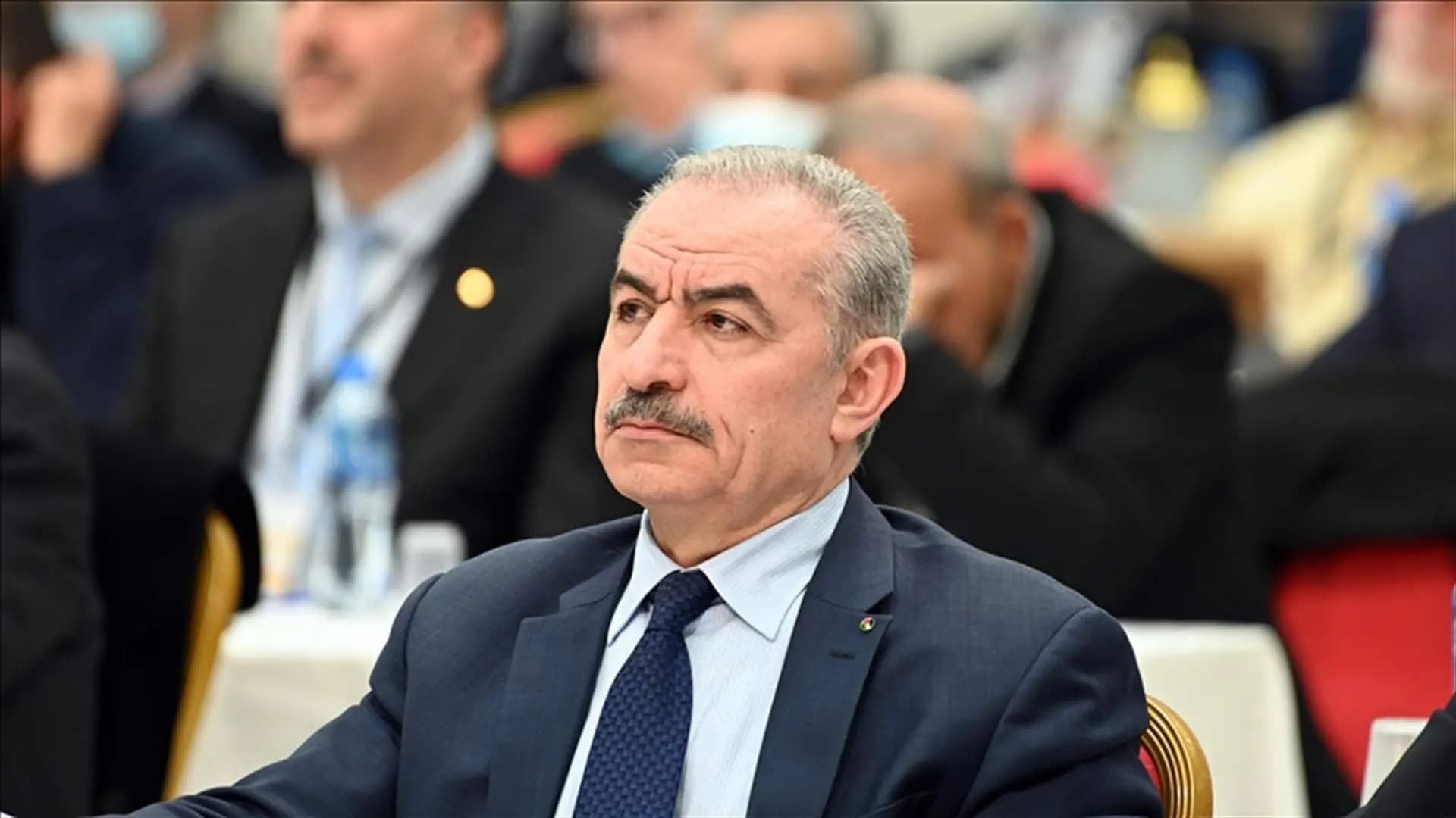 رئيس الوزراء الفلسطيني يدين إغتيال العاروري