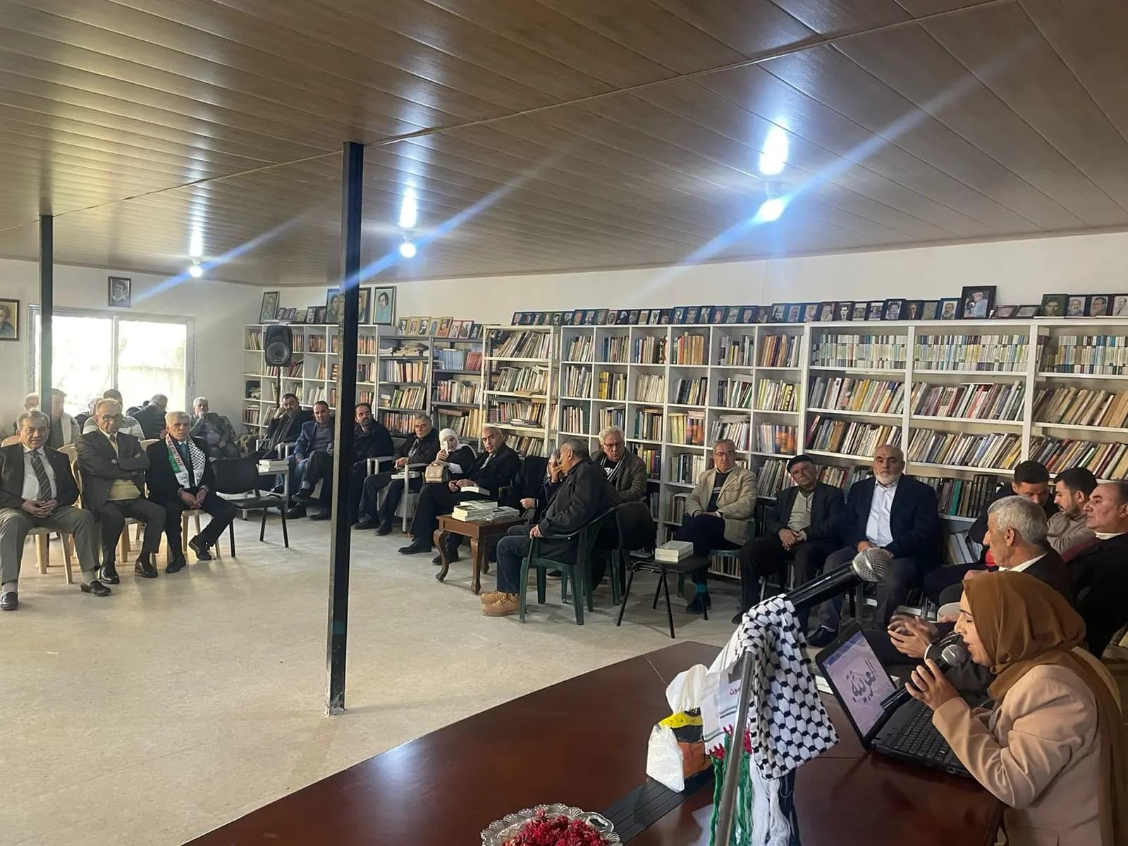 لقاءٌ شعريُّ في الصَّويري وإطلاق كتاب "طوفان الأقصى"
