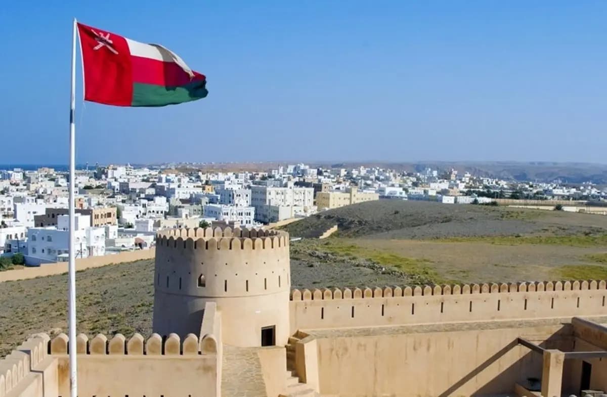 سلطنة عمان تدين العـ.ـدوان على اليمن