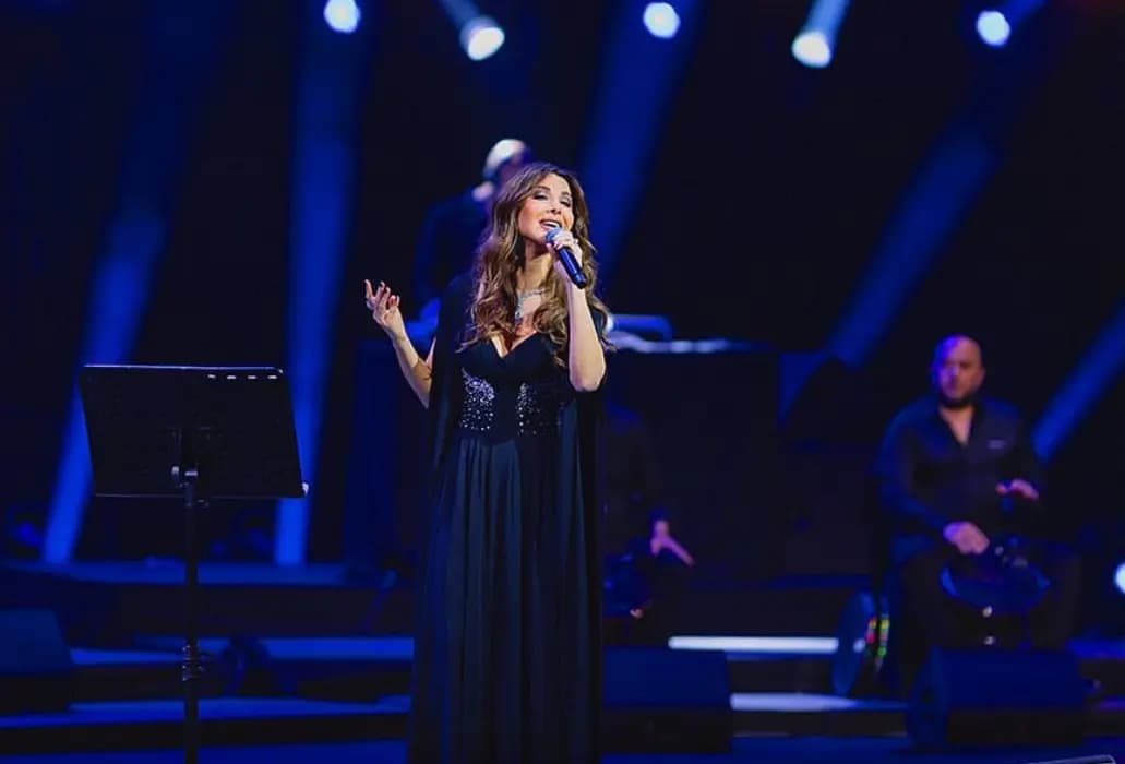 نانسي تحلّق في "العلا".. وتتصدّر الترند