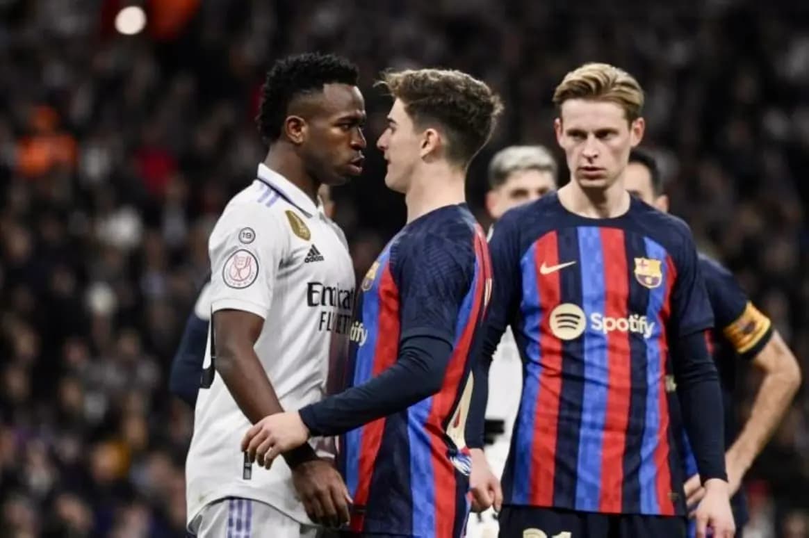 برشلونة يلتقي ريال مدريد في نهائي السوبر الإسباني