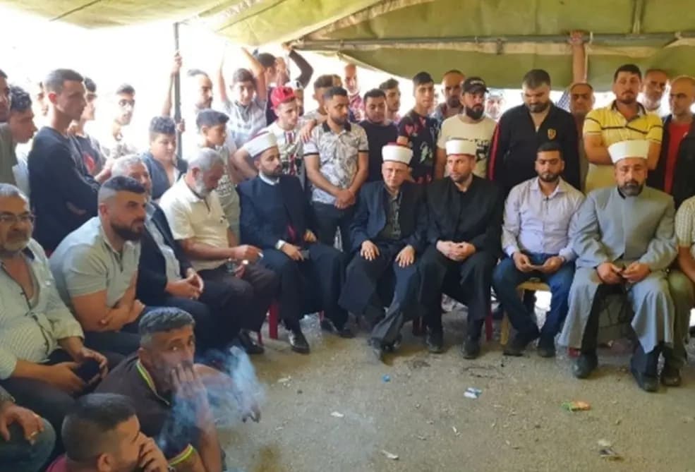 حيدر عيس يطلب من أنصاره التروي