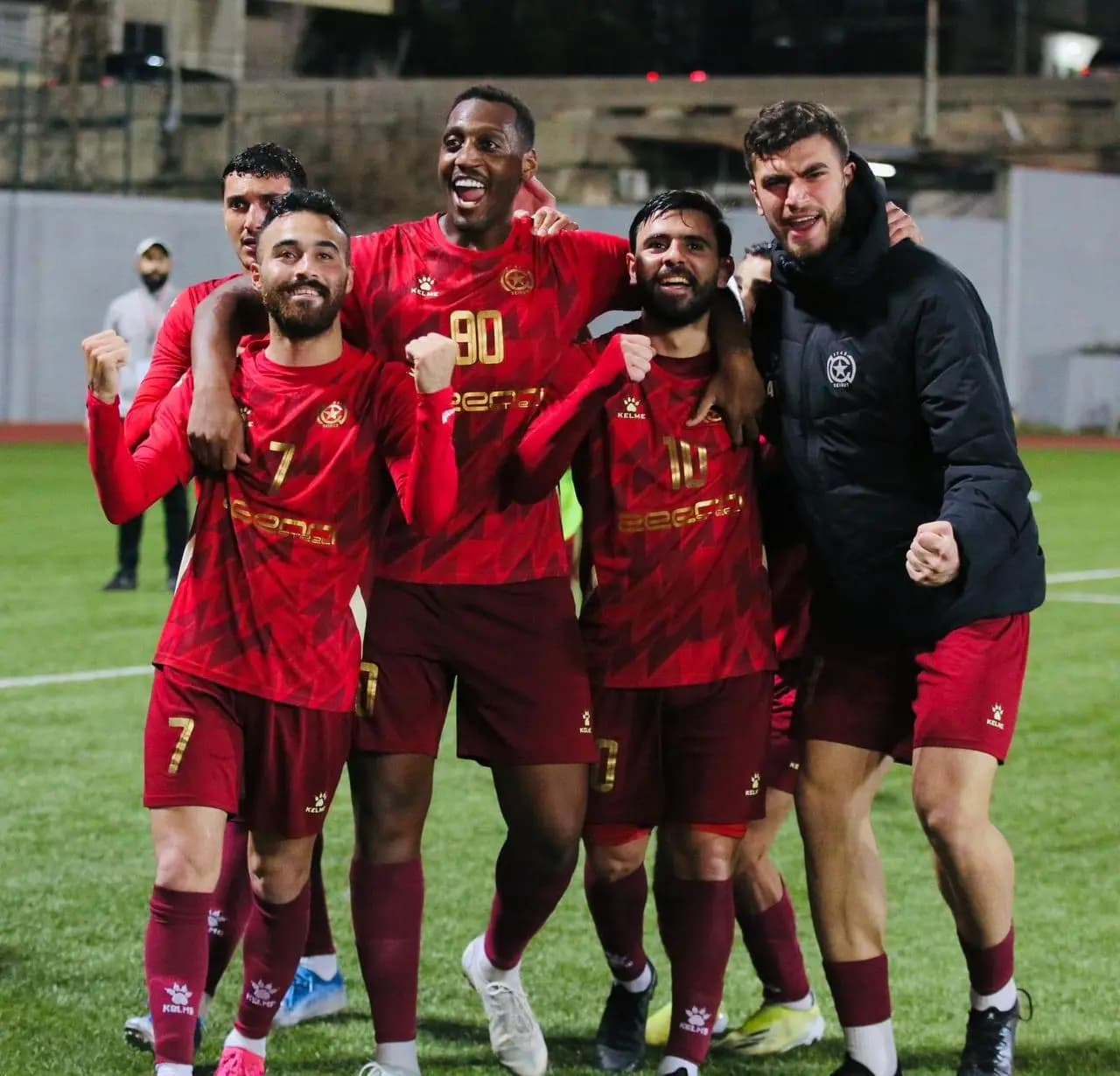 البرتغالي إمبالو ثالث الراحلين عن النجمة