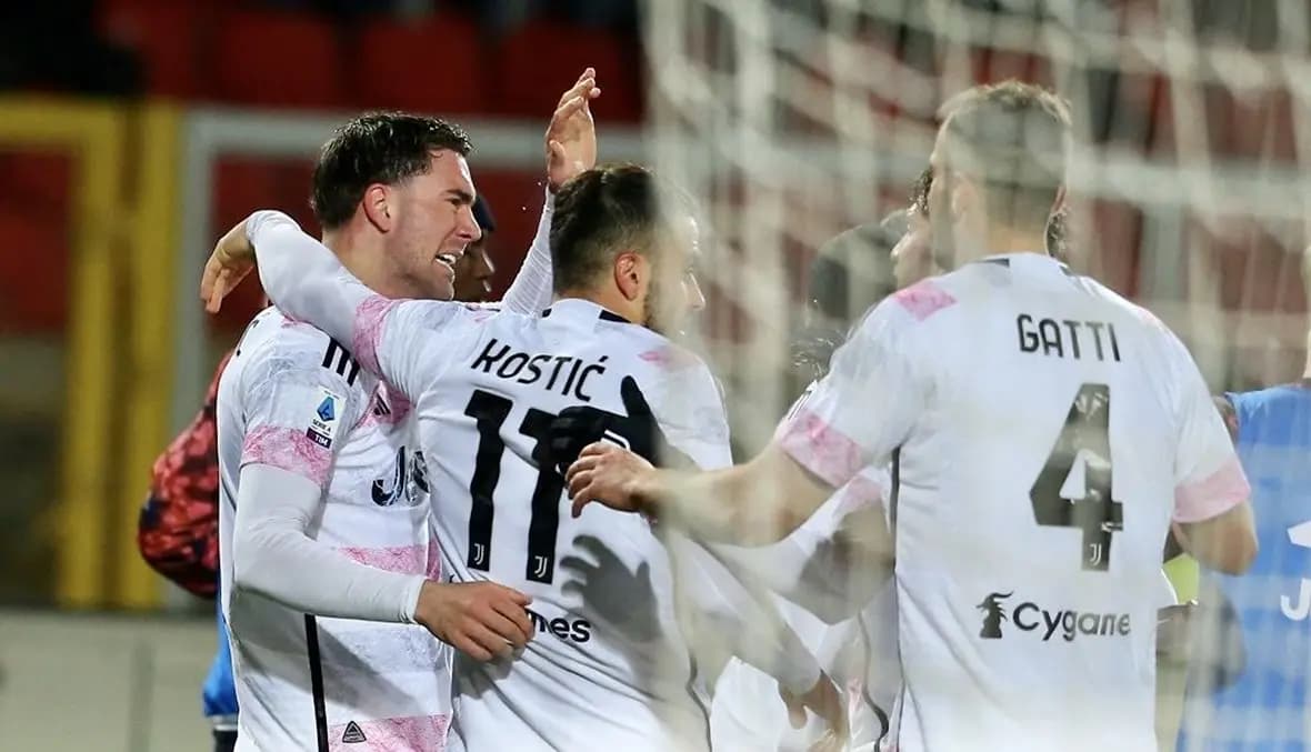 جوفنتوس يتصدر الدوري الإيطالي