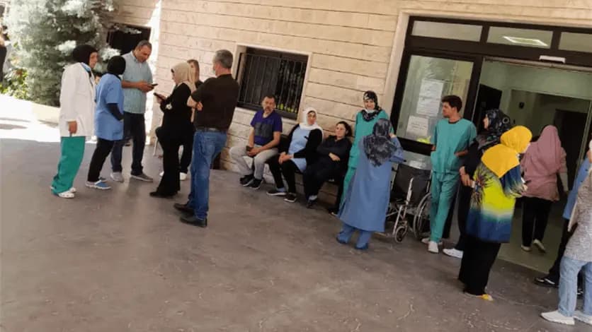 إعتصامٌ لموظفي" مستشفى بنت جبيل الحكومي"