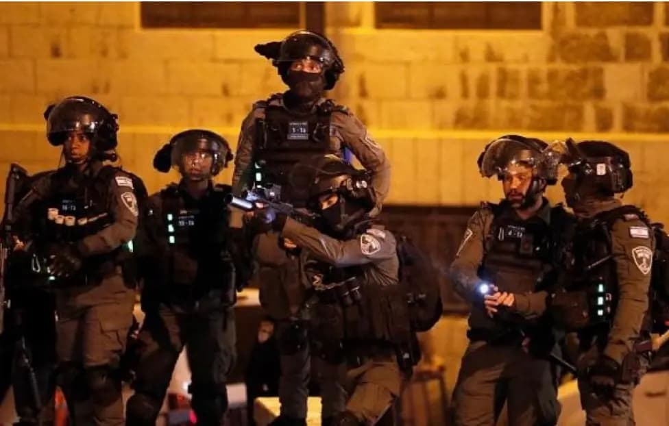 جريح فلسطيني برصاص المستوطنين الصهاينة في الشيخ جراح بالقدس المحتلة