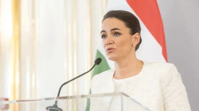 بعد العفو عن مجرم.. رئيسة البلاد تستقيل