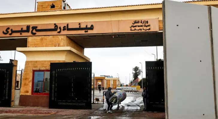 "لصالح غزة".. مصر تعلن إقامة منطقة في رفح