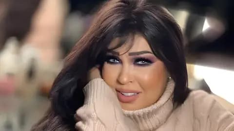 بتصريحات مثيرة للجدل.. فيفي عبده: "عملت 37 عمرة وحجيت 5 مرات"!