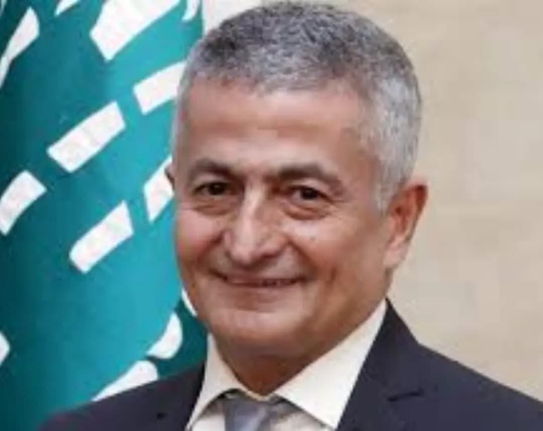 وزيرُ المال تسلم المرسوم النهائي للتشكيلات القضائية الجزئية