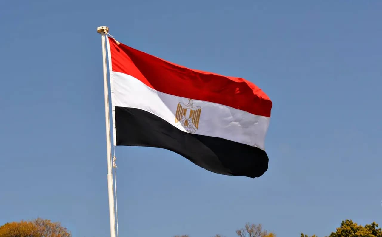 هل اخترق المجال الجوي لـ "مصر"؟