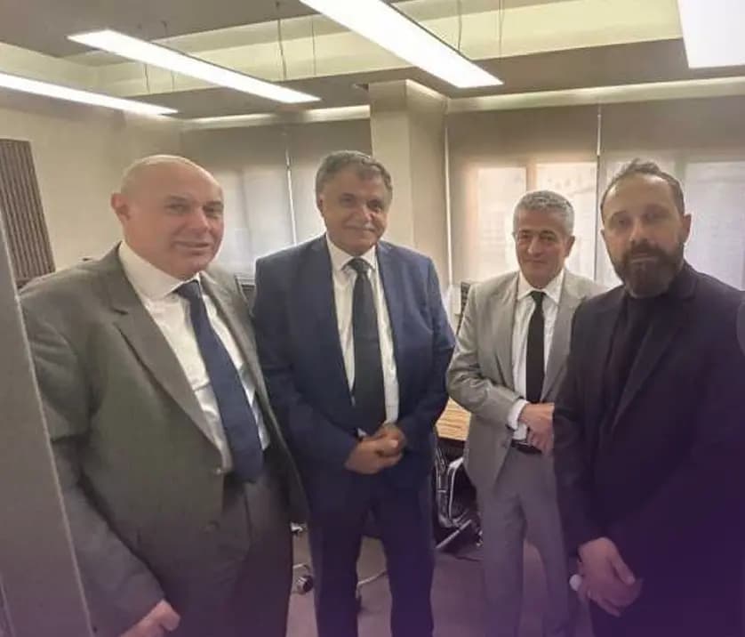 وضع الإدارات العامة بين الخليل والمدراء العامين
