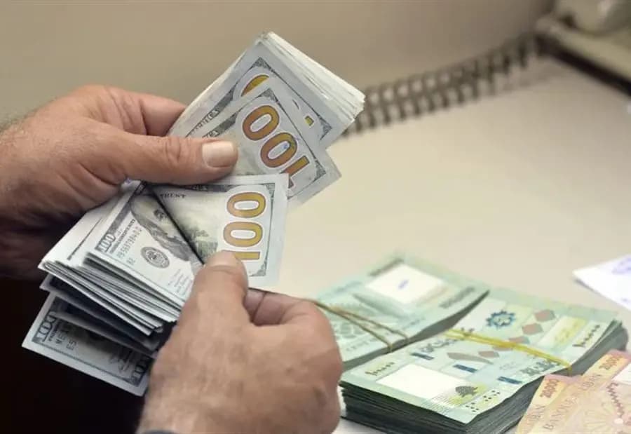 دولار السوق السوداء يتخطّى عتبة الـ35000!