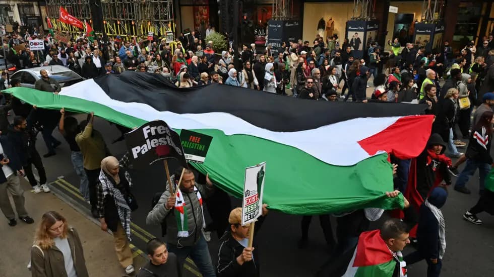 "بتهمة تأييد فلسطين".. الشرطة الأمريكية تعتقل عددًا من المتظاهرين