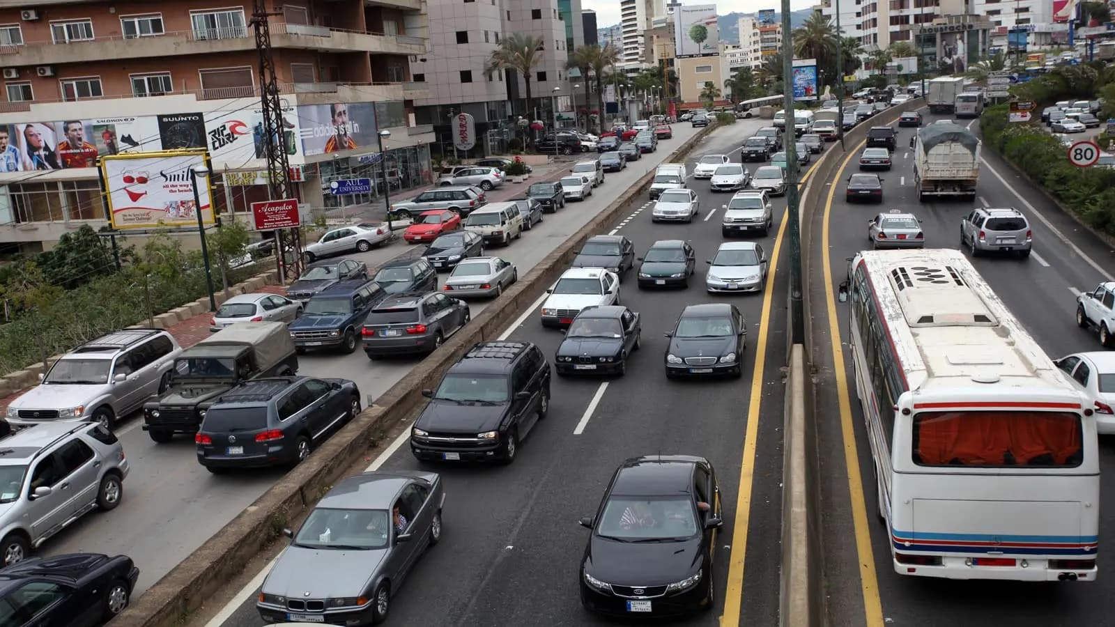 على هذا الاوتوستراد.. حادث سير يودي بحياة امرأة