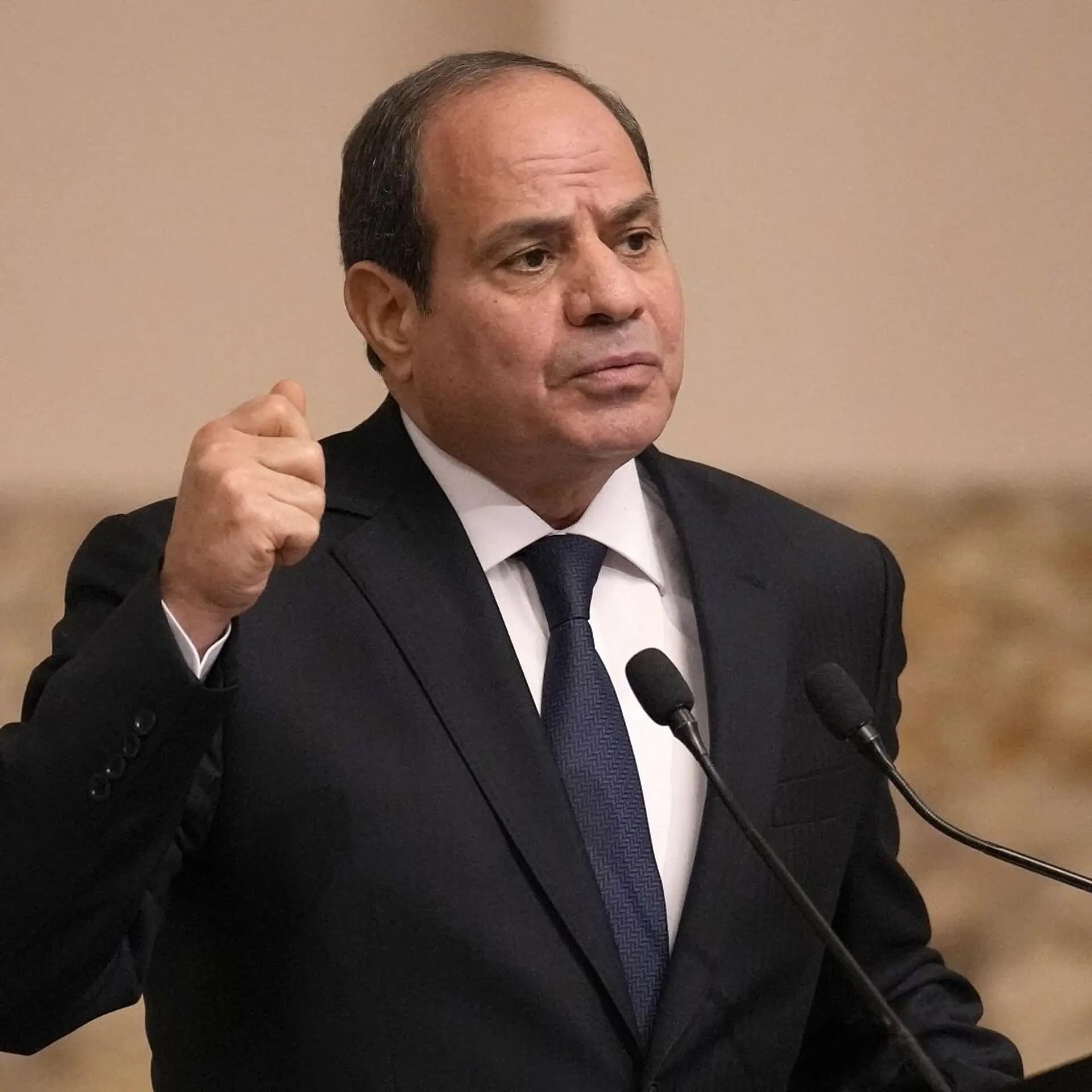 "الوضع لا يحتمل".. السيسي يحذر من كارثة إنسانية