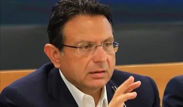 الخازن: لا يمكن تسليم ‎ النافعة للعسكر