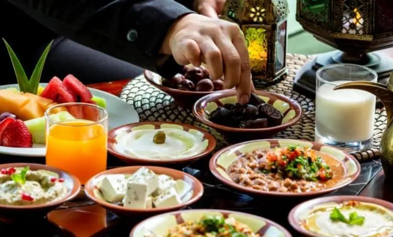 لماذا لا ينبغي تفويت وجبة السحور؟