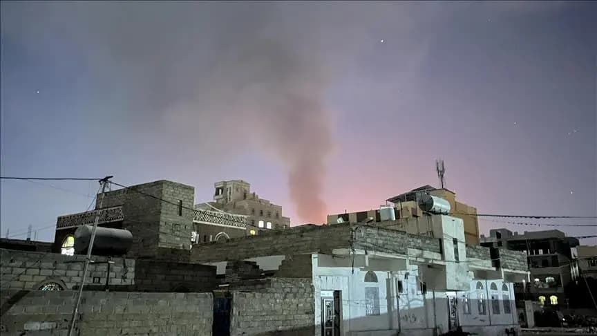 غارات أمريكية بريطانية على مناطق متفرقة باليمن