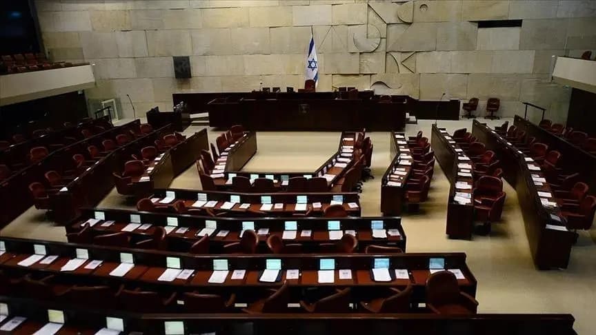 مسؤولون "إسرائيليون" يهددون بترك الحكومة