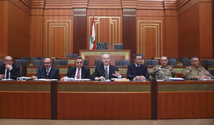 جلسة للجنة الإدارة والعدل.. وهذا ما درسته