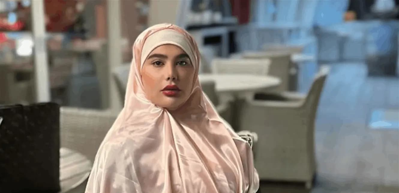 عودة جديدة لـ "إنجي خوري".. وهذه المرة من المسجد