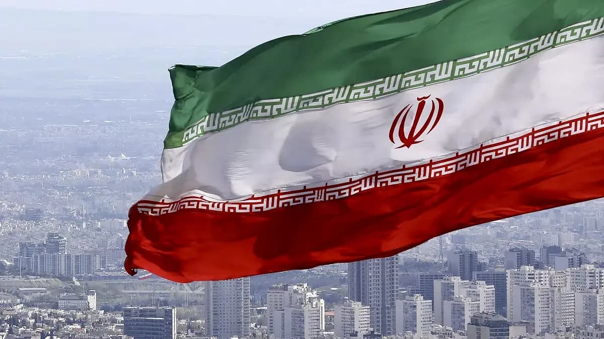 إيران تحذر الدول من فتح أجوائها أو أراضيها أمام هجمات صهيونية عليها