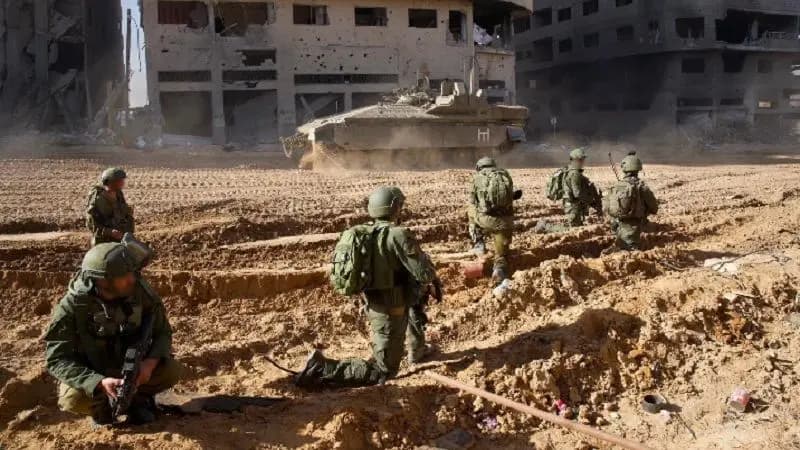 "معاريف": دولة "إسرائيل" سوف تنهار إذا استمر القتال ضد حماس والحزب