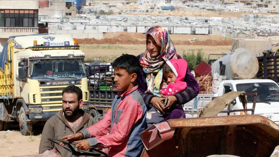 وصول دفعة جديدة من النازحين إلى سوريا