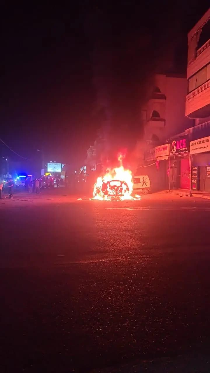 العدو الصهيوني يستهدف مدينة صور