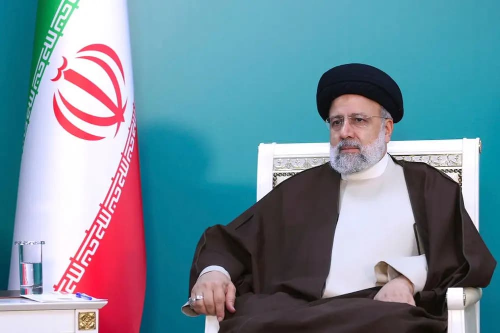 بعد وفاة الرئيس.. هذا ما ينص عليه الدستور الإيراني