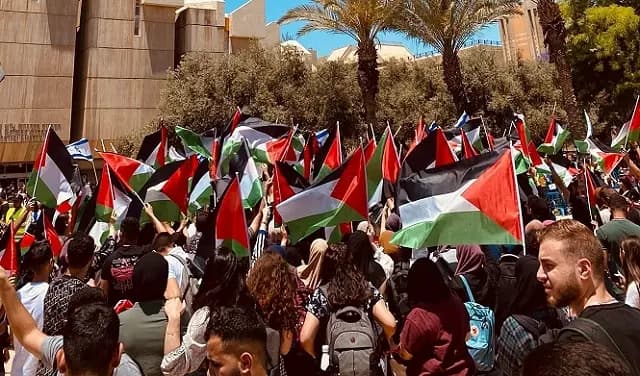 صراع الأفكار ومصير أنظمة الرأسمالية الليبرالية في زمن فلسطين