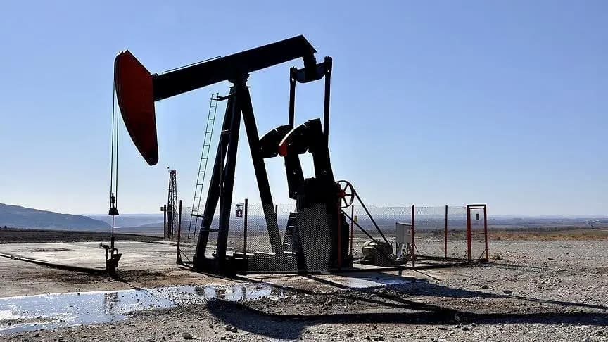 النفط يتراجع