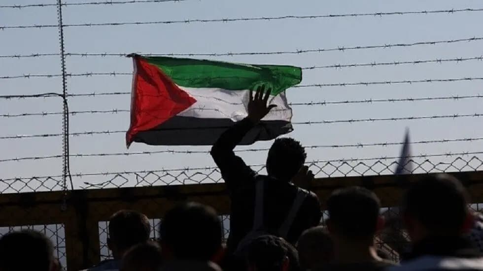 "تعتيم غير مسبوق".. هذا ما يتعرض له الأسرى الفلسطينيون في سجون الاحتلال