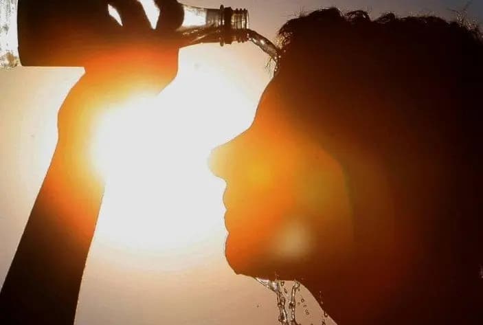 "متجهة من أفريقيا".. لبنان يتحضر لموجة حرّ شديدة