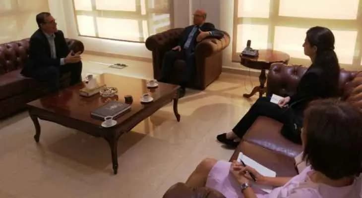 نقيب الأطباء يلتقي رئيس بعثة أطباء بلا حدود