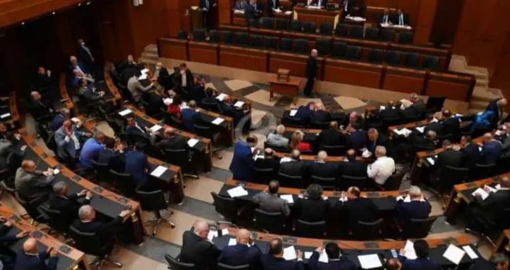 سيناريوهات ضبابية وصراعات خفية... الاستشارات النيابية "بحكم المؤجّلة"؟!